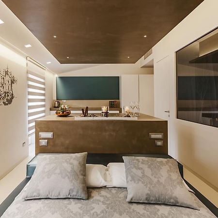 La Residenza Del Monaco Bianco Bed & Breakfast Matera Bagian luar foto